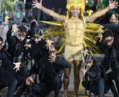 Desfile das Escolas de Samba marca terceiro dia de Carnaval de São Sebastião