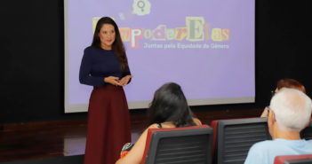 Igualdade de gênero no mercado de trabalho é tema em debate na Secretaria da Mulher
