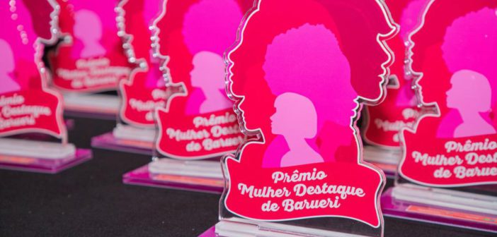 Emoção, homenagens e valorização feminina marcaram a 7ª edição do Prêmio Mulher Destaque Barueri