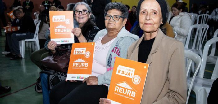 Sonho da casa própria se consolida: Barueri entrega escrituras e beneficiará 140 famílias do Maria Cristina
