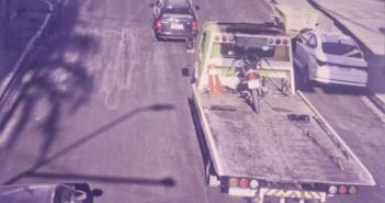 Forças de segurança de Barueri retiram motocicleta com placa adulterada de circulação