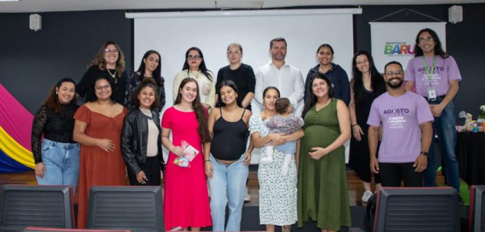 “Mãe, a Grande Viagem” inicia com orientações sobre amamentação e os primeiros cuidados com o bebê