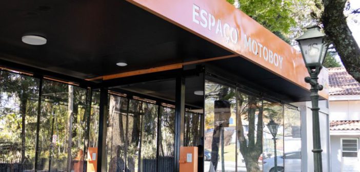 Prefeitura inaugura Espaço Motoboy na Aldeia da Serra e amplia rede de apoio à categoria