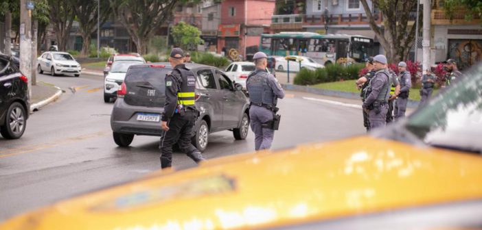 Barueri intensifica fiscalização de motocicletas em operação conjunta com a Polícia Militar